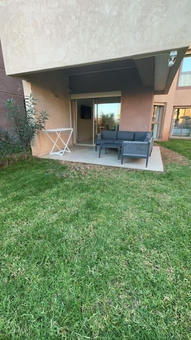 3 Chambres En Rez-de-jardin Avec Piscine Prestigia Marrakech Appartement *